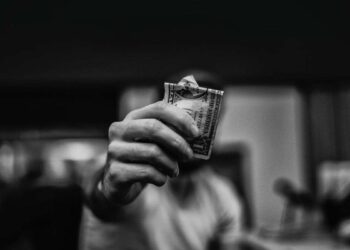 Twitter Now Charging $1 Per Year for New Accounts